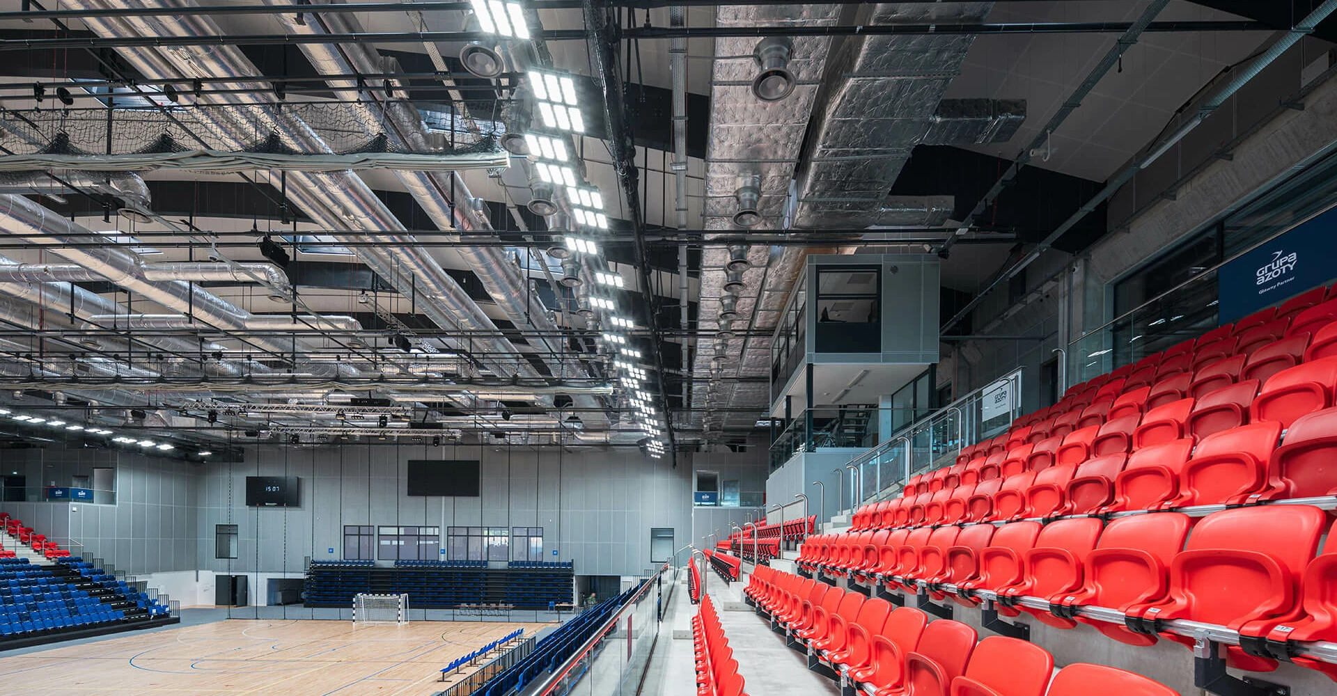 ΦΩΤΙΣΤΙΚΑ ΑΘΛΗΤΙΚΩΝ ΧΩΡΩΝ